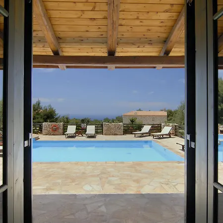 Aresti Mountain וילה