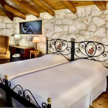 Aresti Mountain Agios Leon