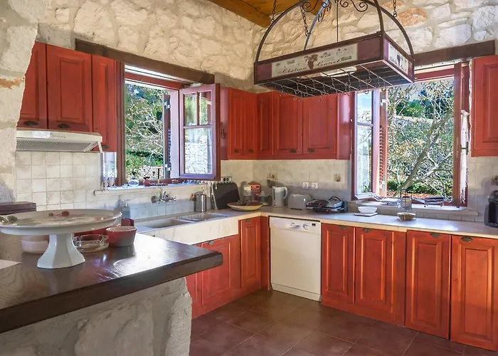 Aresti Mountain Vila Agios Leon
