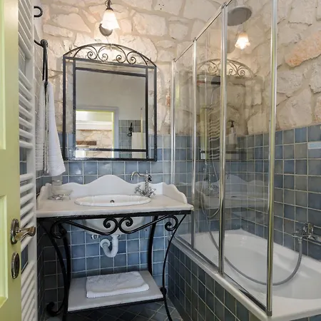 Aresti Mountain Villa Agios Leon