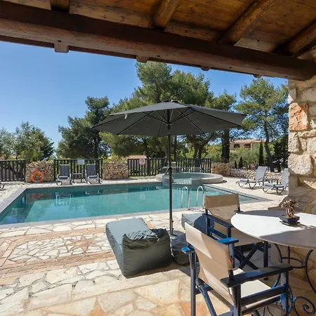 Aresti Mountain Villa Agios Leon