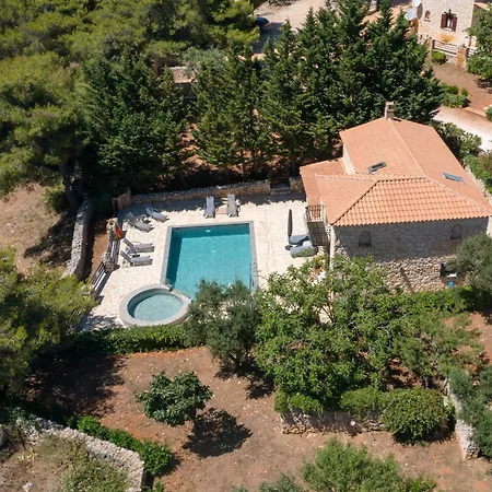 Aresti Mountain Villa