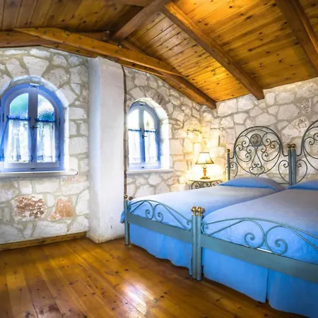 Villa Aresti Mountain