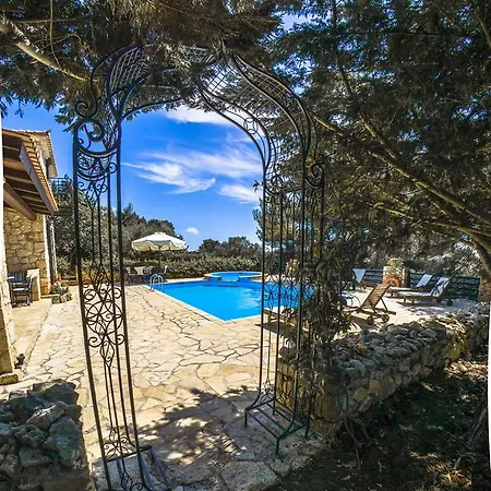 Aresti Mountain Villa