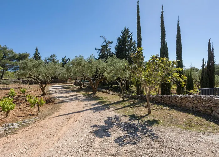 Aresti Mountain * Agios Leon