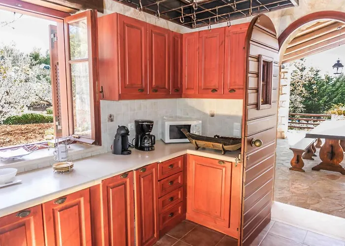 Aresti Mountain 别墅 Agios Leon